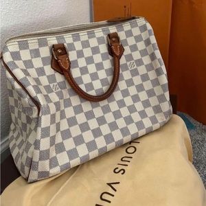 Louis Vuitton purse
